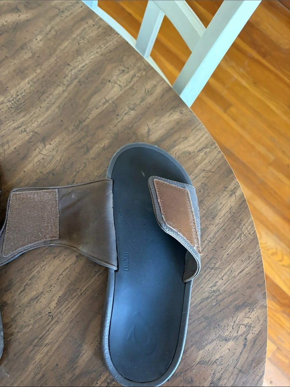 OluKai Nalu Slide Men’s Versatile Brown Slide Sandals